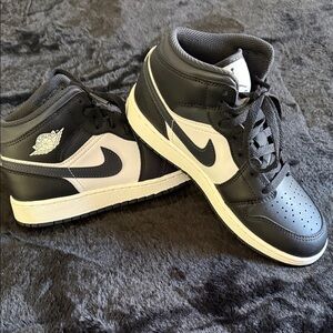 Nike Kids Air Jordan 1 Black and White
